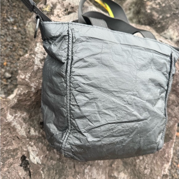 ALOHA Collection Gray Mini Tote / Crossbody Splash-Proof Travel Bag - Picture 6 of 13